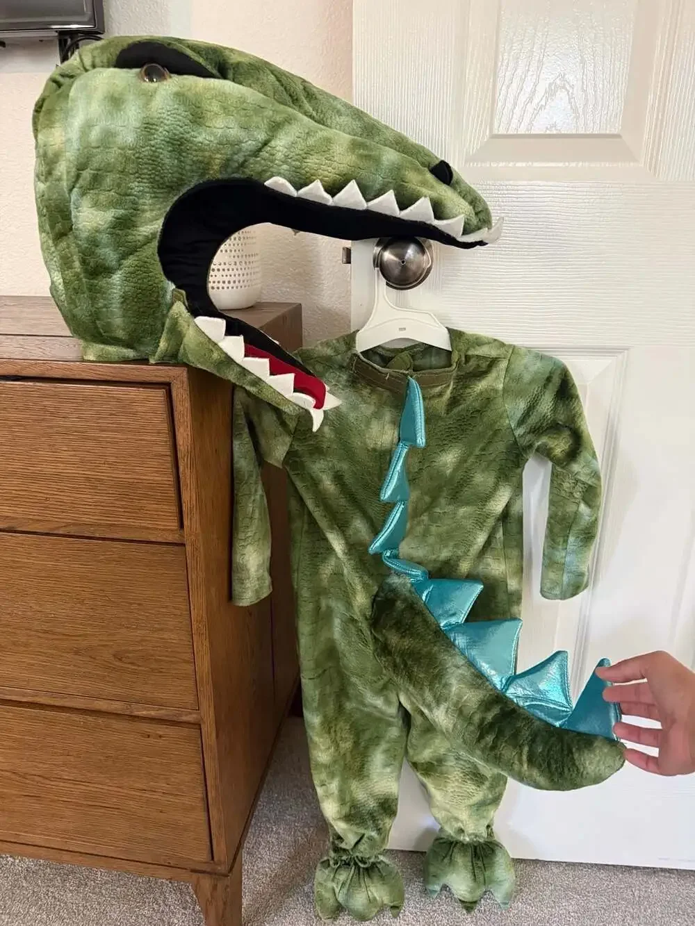 Pottery Barn Kids Toddler Light Up T-Rex Dinosaur Halloween Costume
